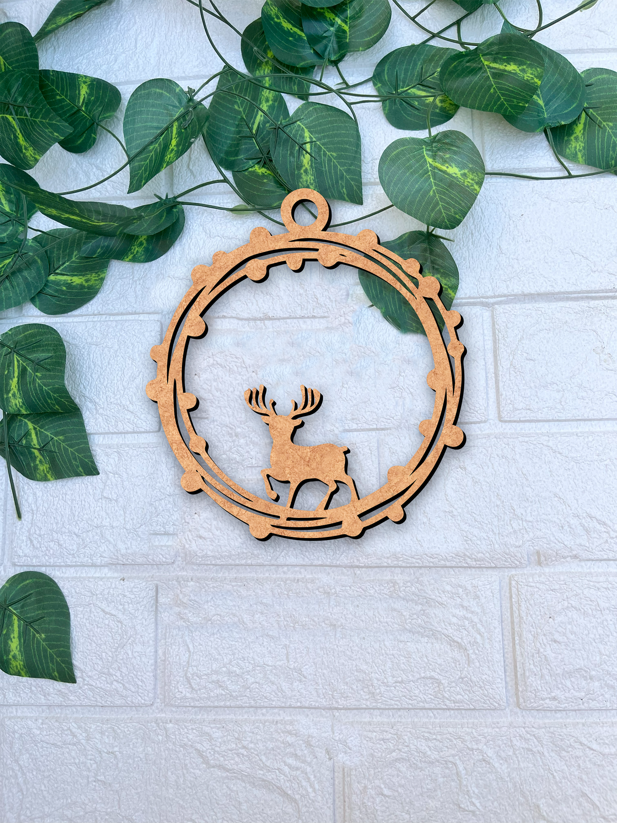 DIY MDF reindeer wreath round ornament frame for Christmas tree decor mounted on wall
